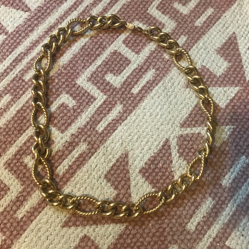 80's Vintage Trifari Chunky Gold Chain Necklace